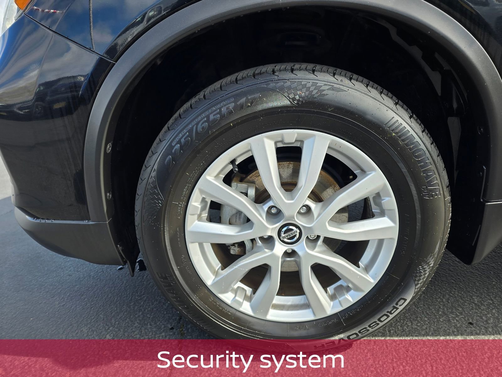 Used 2020 Nissan Rogue S w/ Special Edition Package image 10