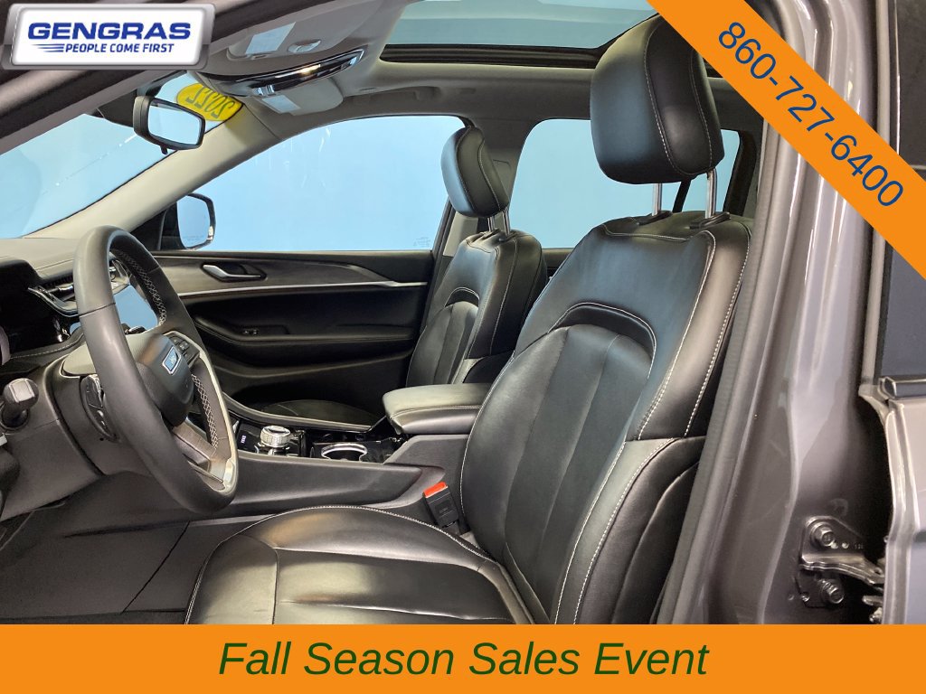 Used 2022 Jeep Grand Cherokee Limited 4xe w/ MOPAR Finishing Package AWD/4WD image 11