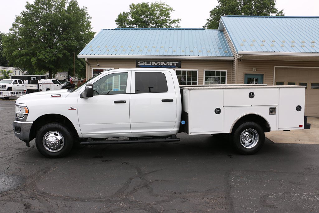 Used 2024 RAM 3500 Tradesman w/ Chrome Appearance Group AWD/4WD image 2