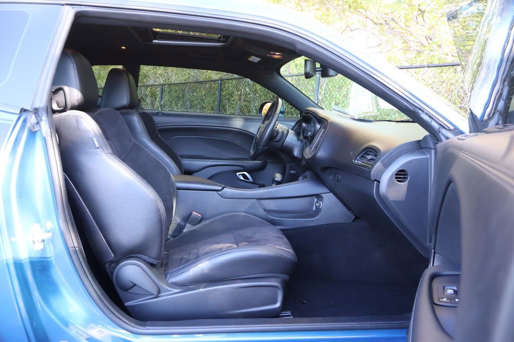 Used 2023 Dodge Challenger R/T Scat Pack w/ T/A Package image 38