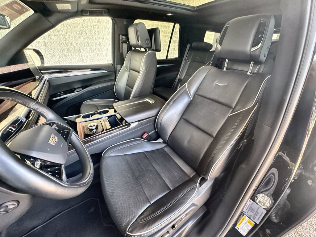 Certified 2025 Cadillac Escalade Premium Luxury AWD/4WD image 20