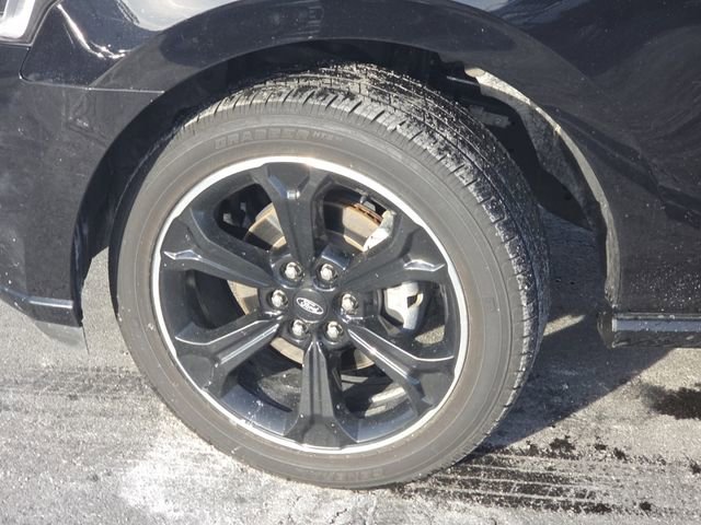 Used 2022 Ford Expedition Limited image 30