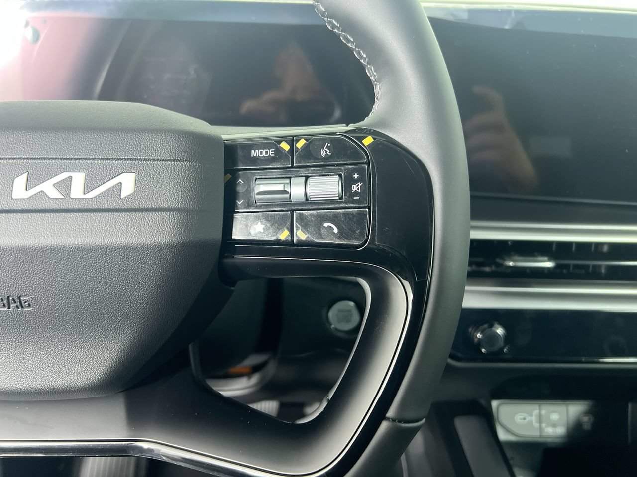 New 2026 Kia Sorento LX FWD image 19