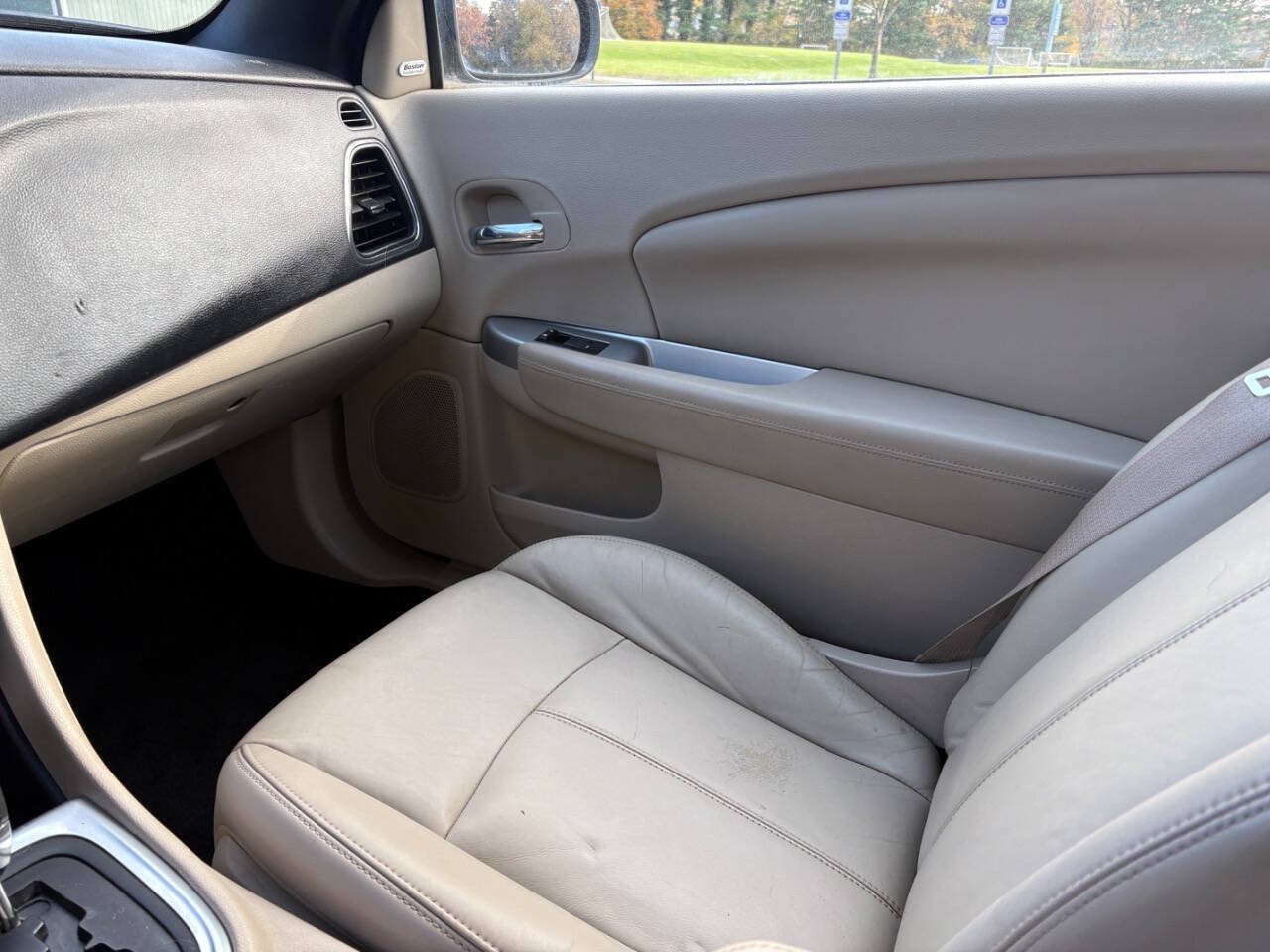 Used 2012 Chrysler 200 Limited FWD image 19
