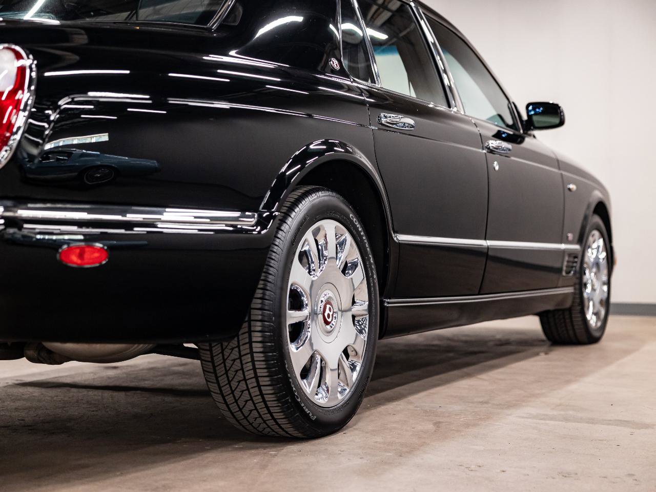 Used 2005 Bentley Arnage R RWD image 35