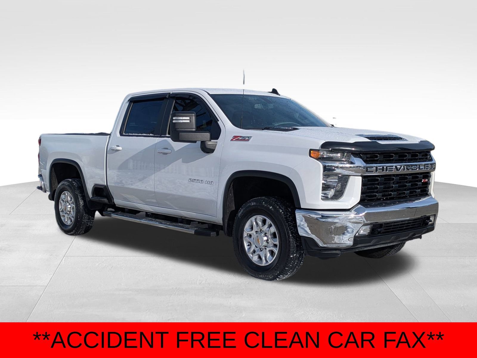 Used 2023 Chevrolet Silverado 2500 LT w/ Convenience Package image 4