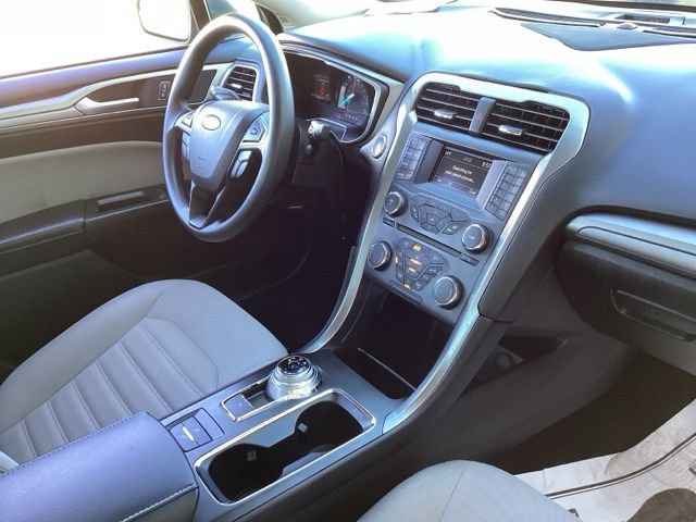 Used 2018 Ford Fusion S FWD image 18