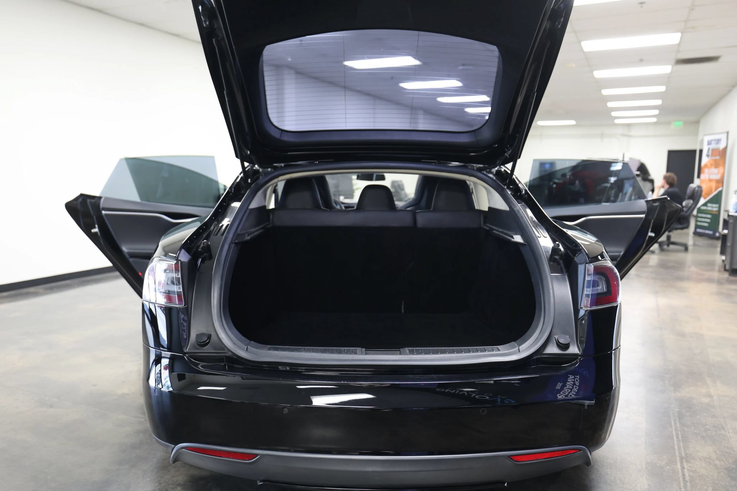 Used 2015 Tesla Model S 70D AWD/4WD image 47