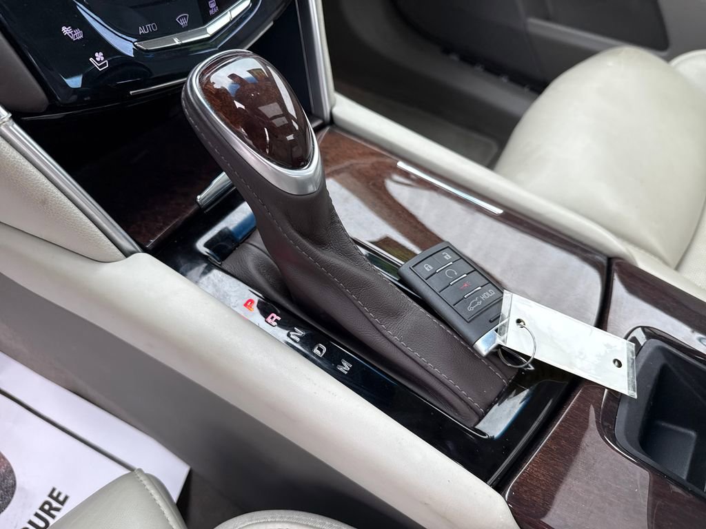 Used 2014 Cadillac XTS Platinum image 28