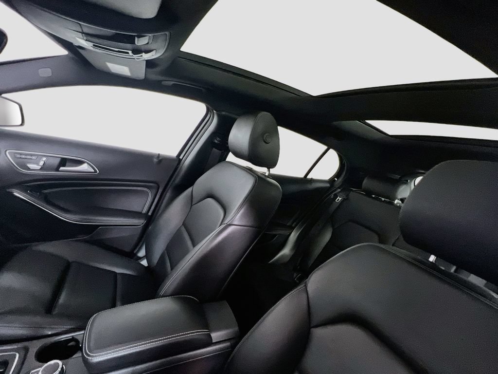 Used 2020 Mercedes-Benz GLA 250 4MATIC image 19