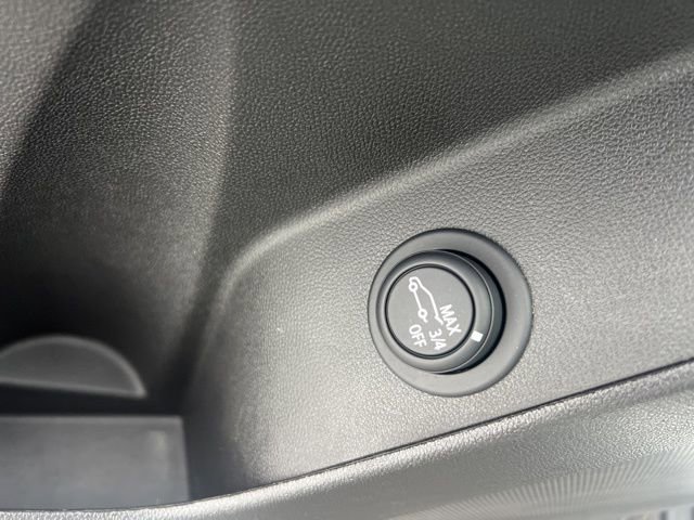 Used 2024 Chevrolet Equinox LT image 13