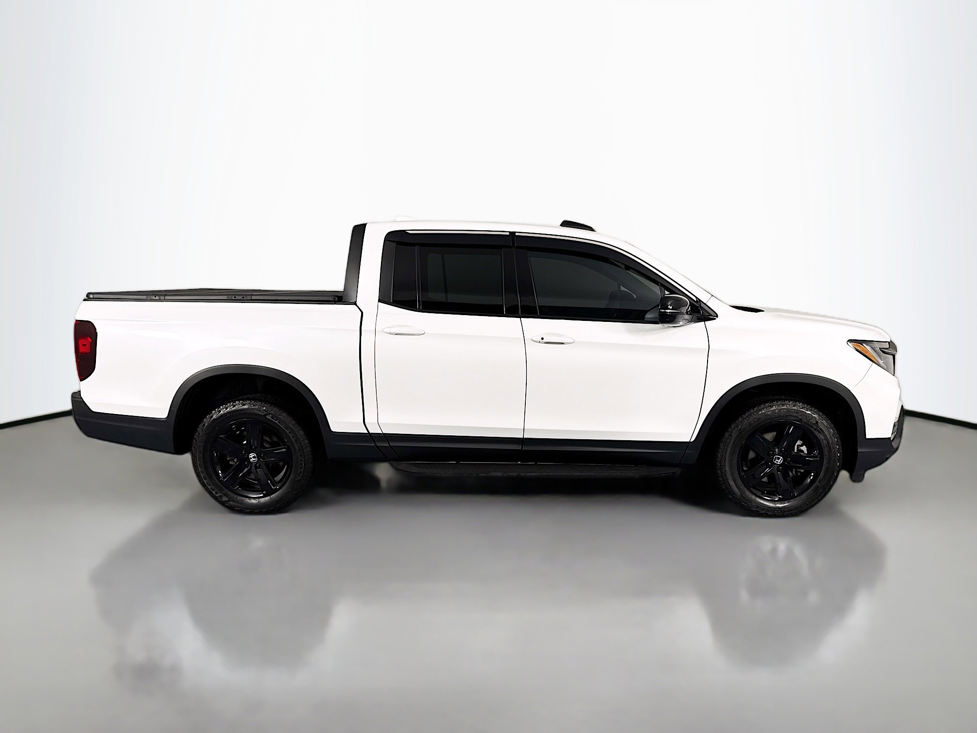 Certified 2023 Honda Ridgeline Black Edition image 4