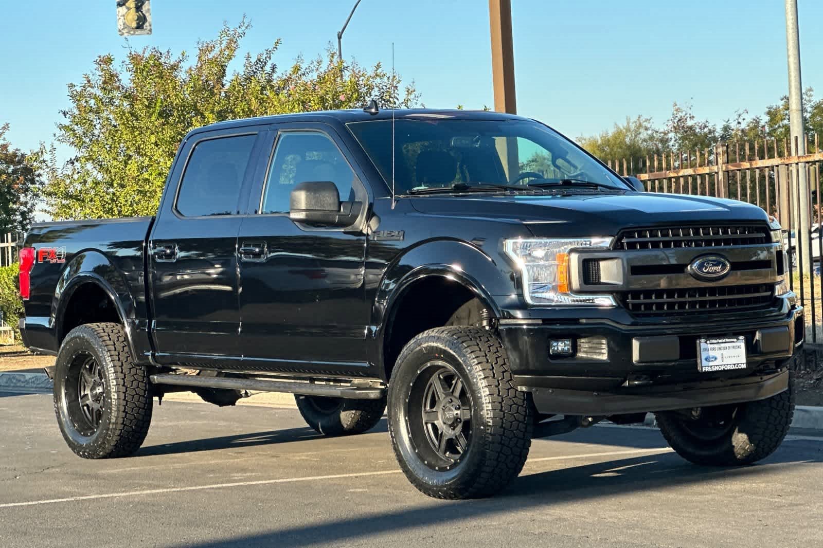 Used 2018 Ford F150 XLT w/ Equipment Group 302A Luxury image 9