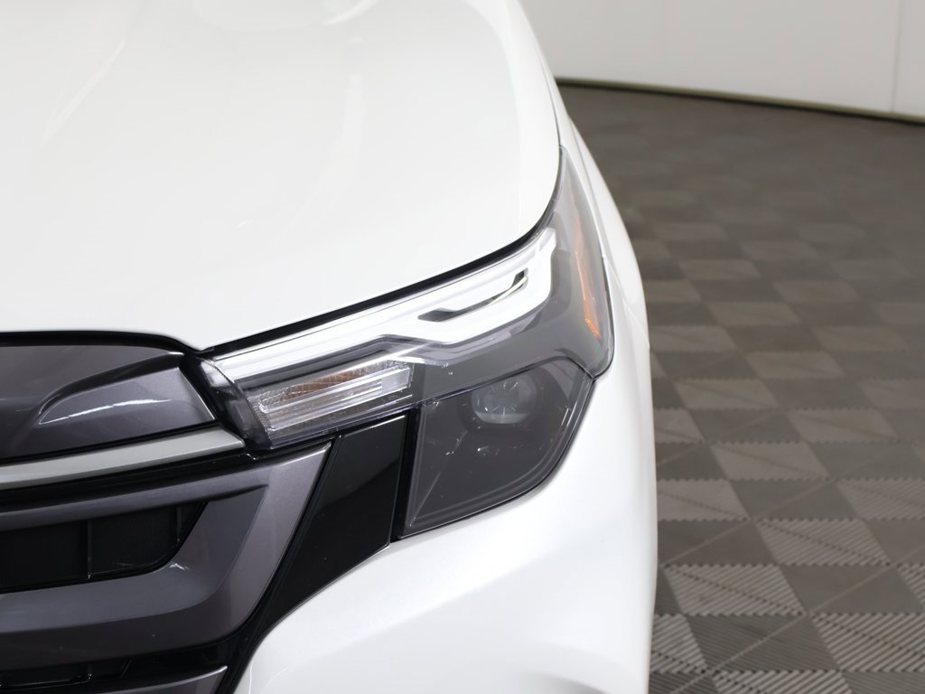 Used 2025 Subaru Forester Premium image 14