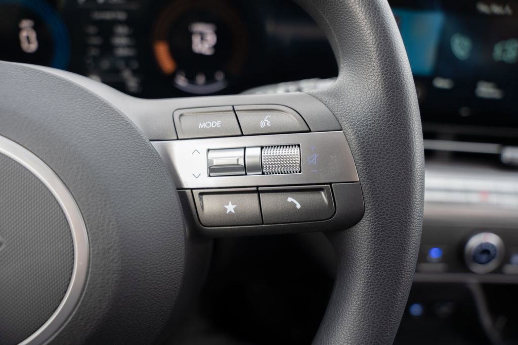 New 2026 Hyundai Kona SE image 22