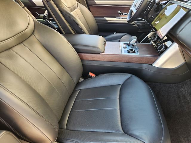 Used 2023 Land Rover Range Rover SE image 14