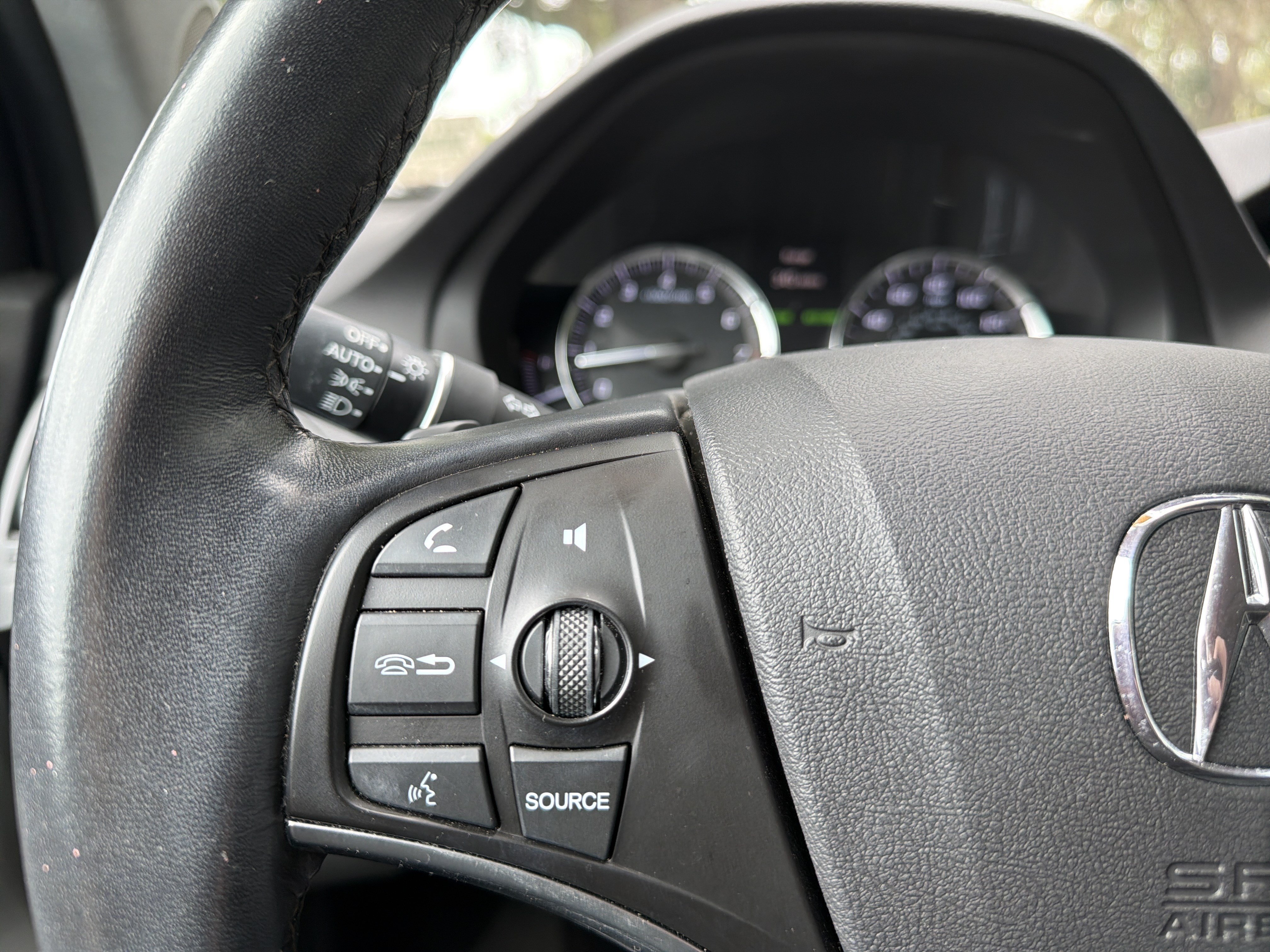 Used 2020 Acura MDX SH-AWD image 19