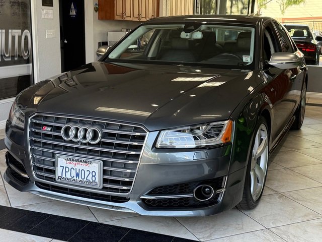 Used 2016 Audi S8 AWD/4WD image 3
