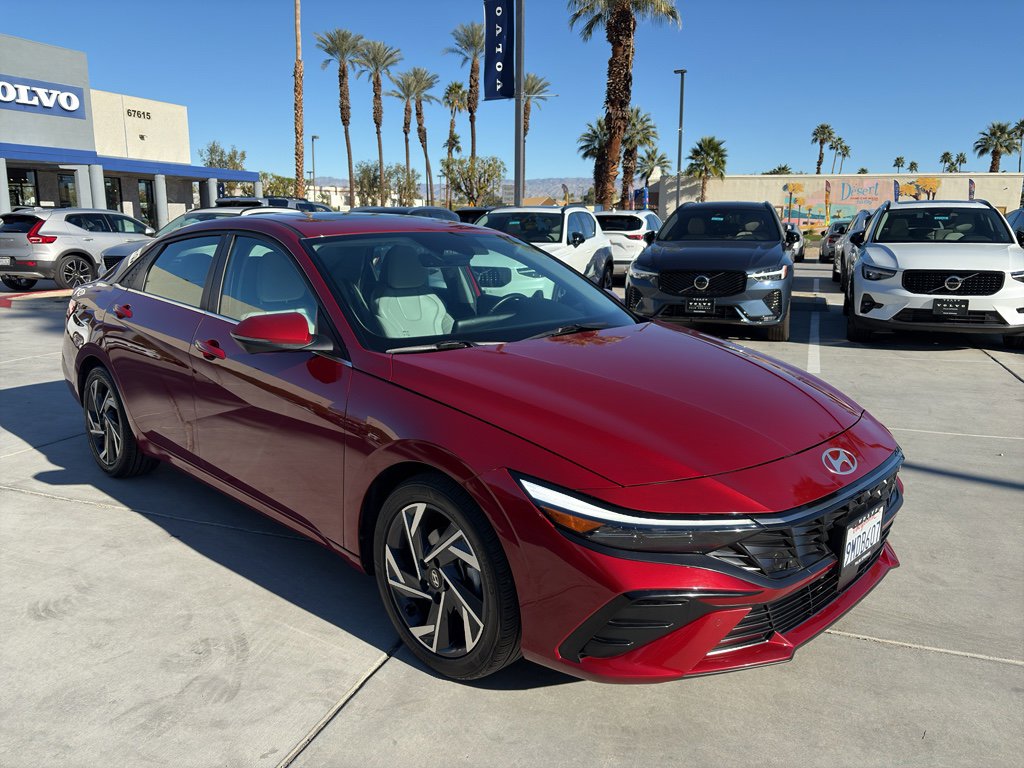 Used 2024 Hyundai Elantra Limited image 1