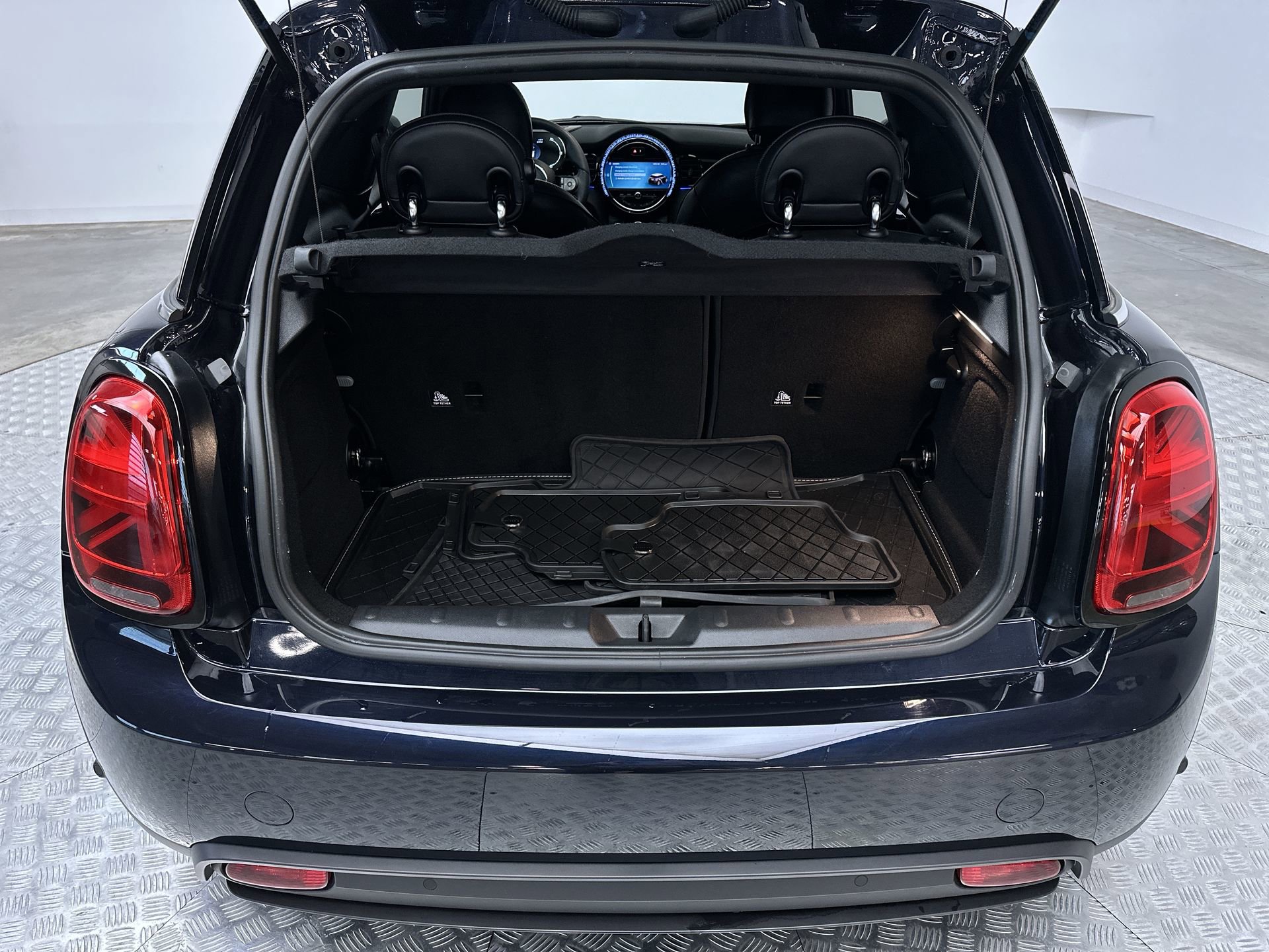 Certified 2024 MINI Cooper SE FWD image 26