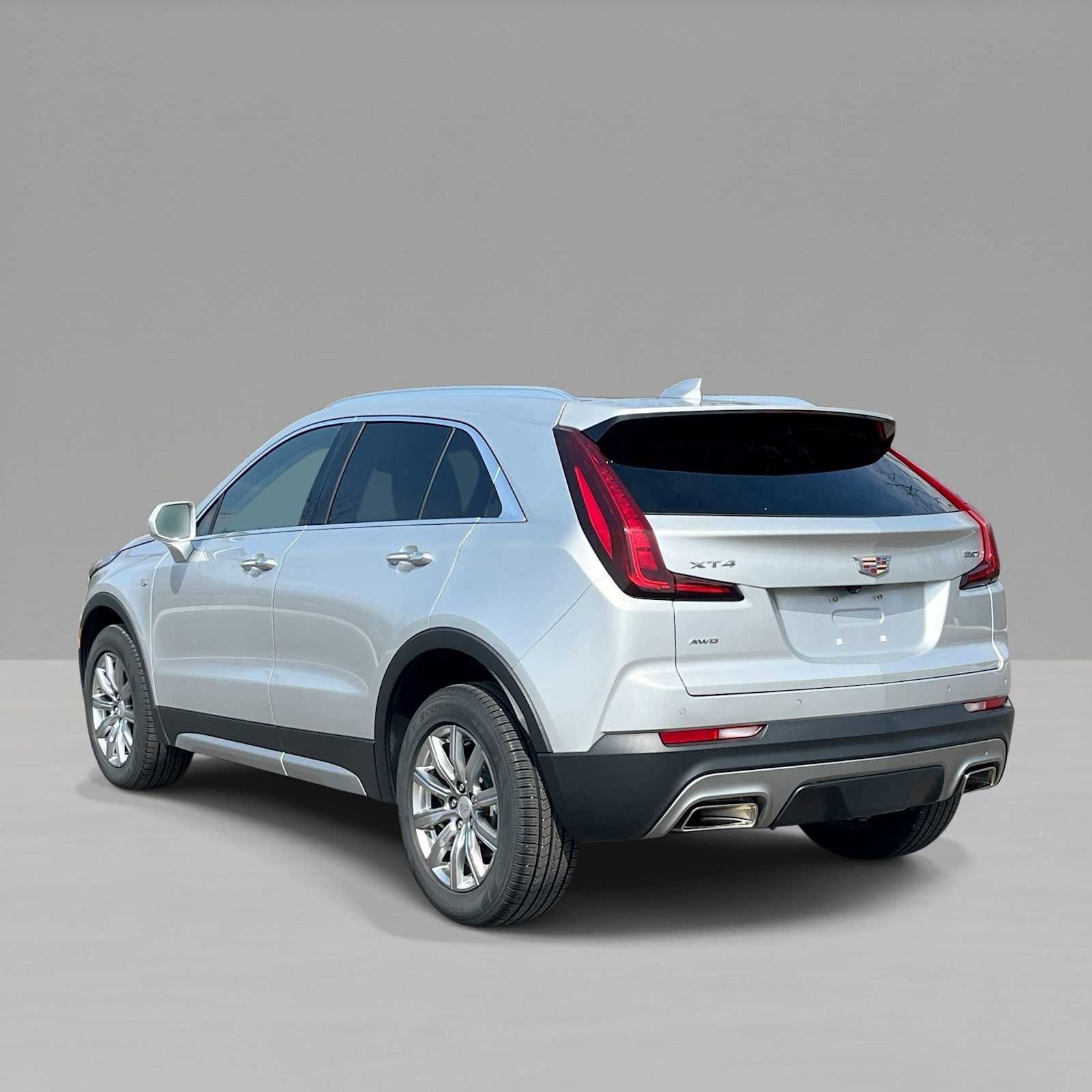 Used 2020 Cadillac XT4 Premium Luxury w/ Cold Weather Package image 4