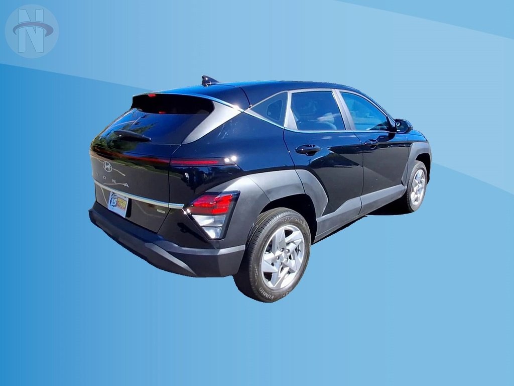 Used 2024 Hyundai Kona SE AWD/4WD image 8