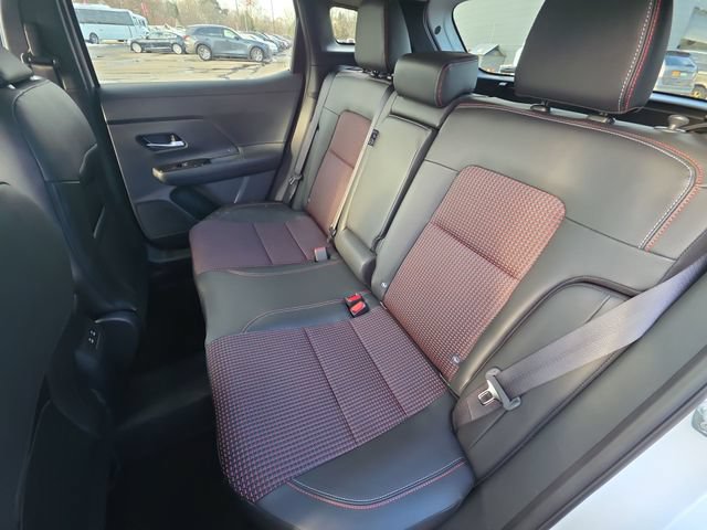 New 2026 Nissan Kicks SR w/ Cold Weather Package AWD/4WD image 22