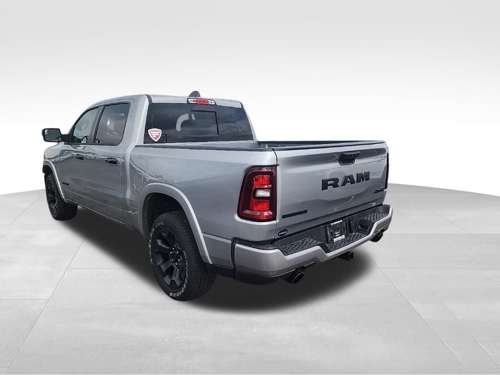 Used 2025 RAM 1500 Big Horn AWD/4WD image 4