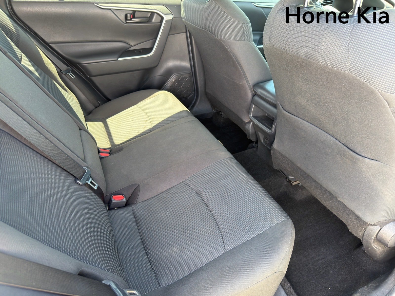 Used 2021 Toyota RAV4 LE FWD image 28