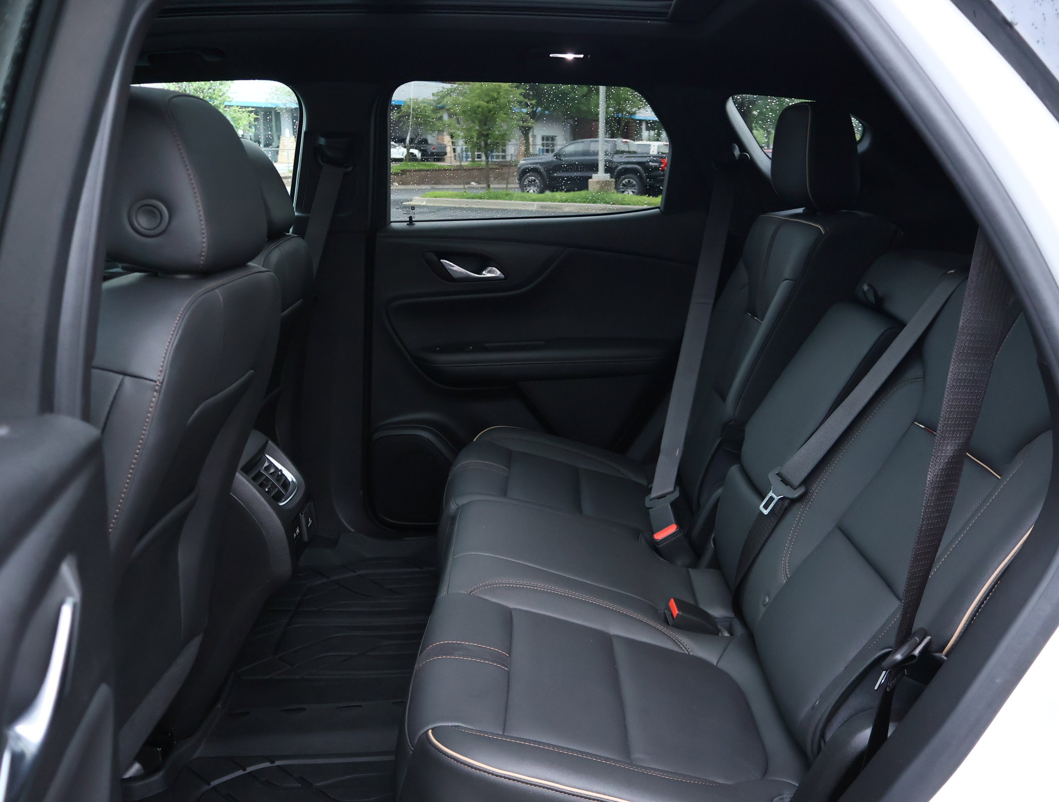 Used 2025 Chevrolet Blazer Premier w/ Driver Confidence II Package AWD/4WD image 26
