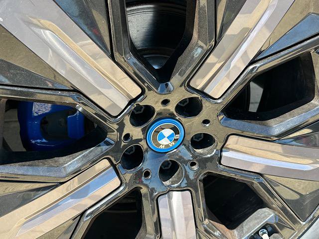 Certified 2023 BMW iX xDrive50 w/ Premium Package image 33