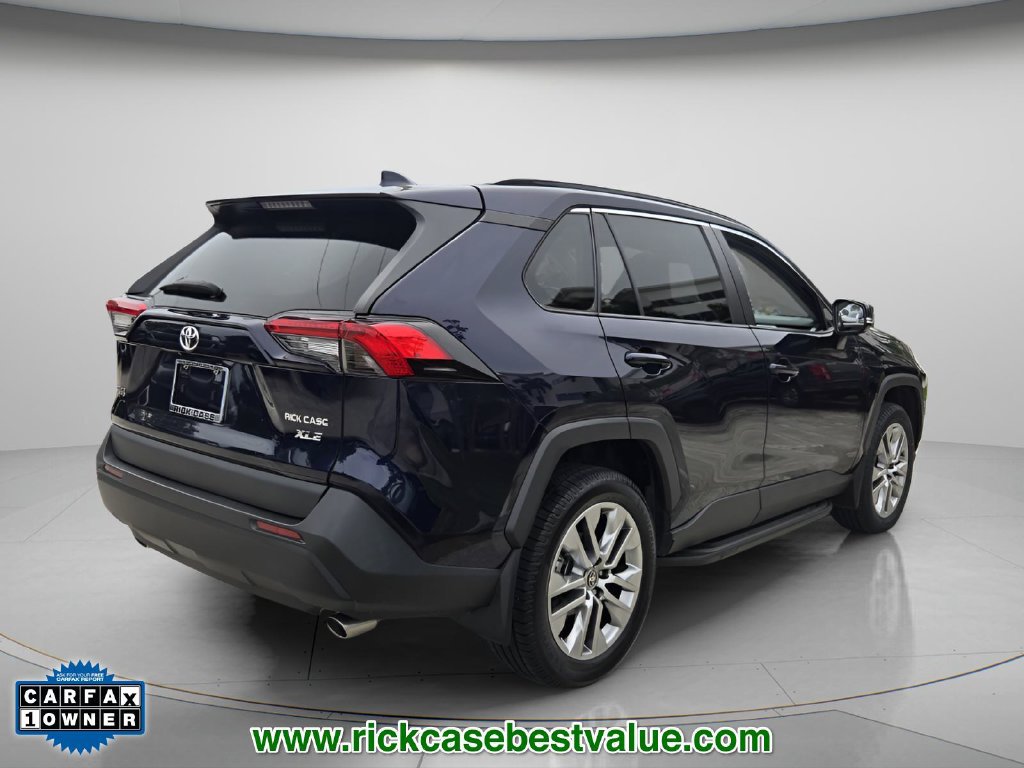 Used 2023 Toyota RAV4 XLE Premium FWD image 7