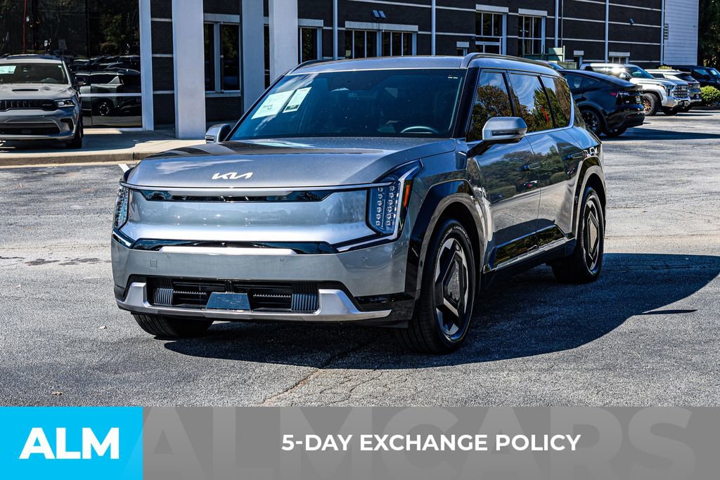 Used 2024 Kia EV9 Land image 4