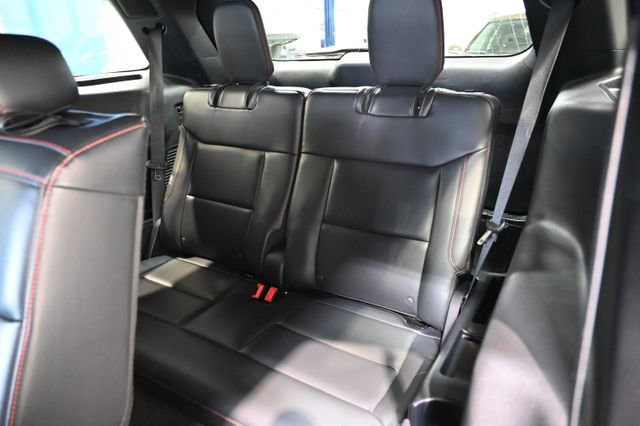 Used 2025 Ford Explorer ST-Line w/ ST-Line Street Pack AWD/4WD image 12