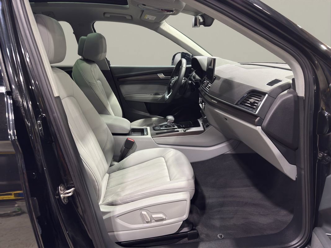 Used 2022 Audi Q5 2.0T Premium Plus w/ Premium Plus Package image 18