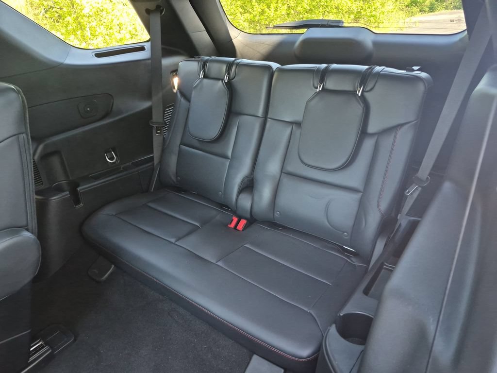 Used 2025 Ford Explorer ST w/ Sun And Sound Package AWD/4WD image 15