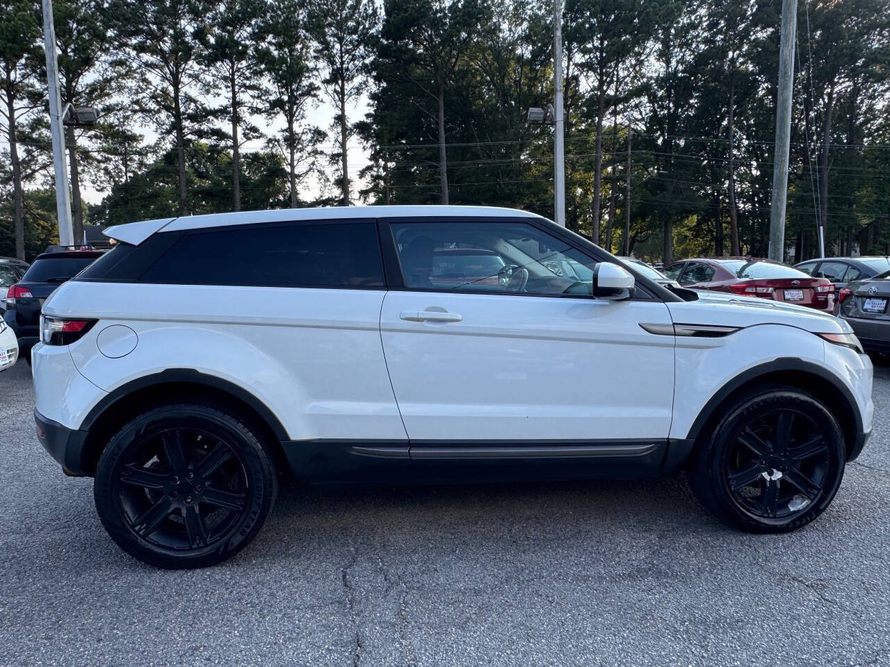 Used 2015 Land Rover Range Rover Evoque Pure Plus AWD/4WD image 2