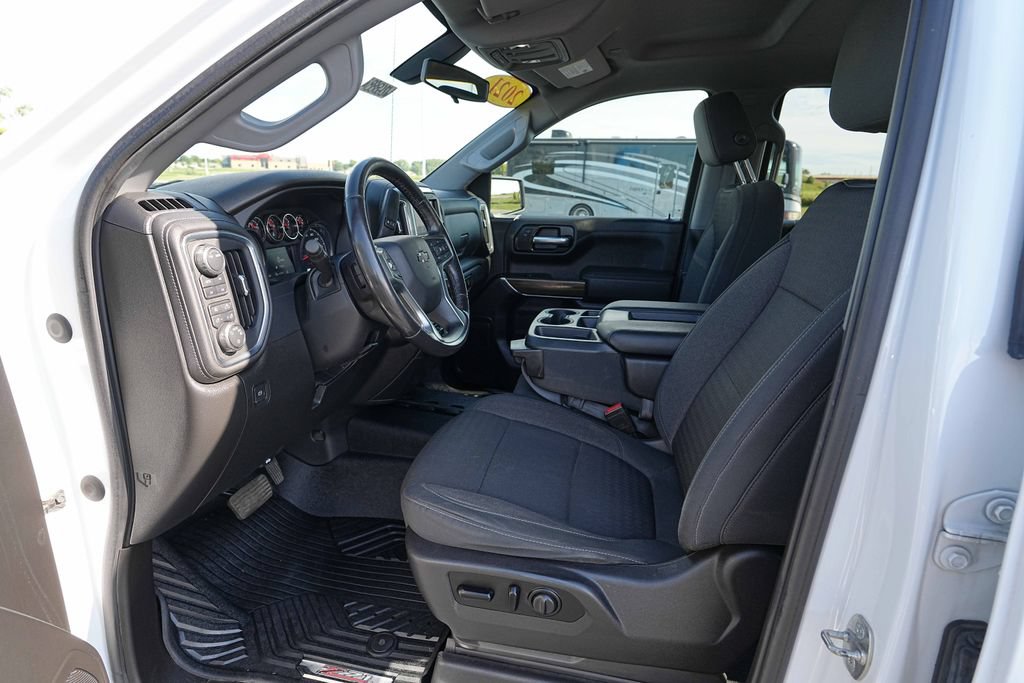 Used 2021 Chevrolet Silverado 1500 RST AWD/4WD image 17