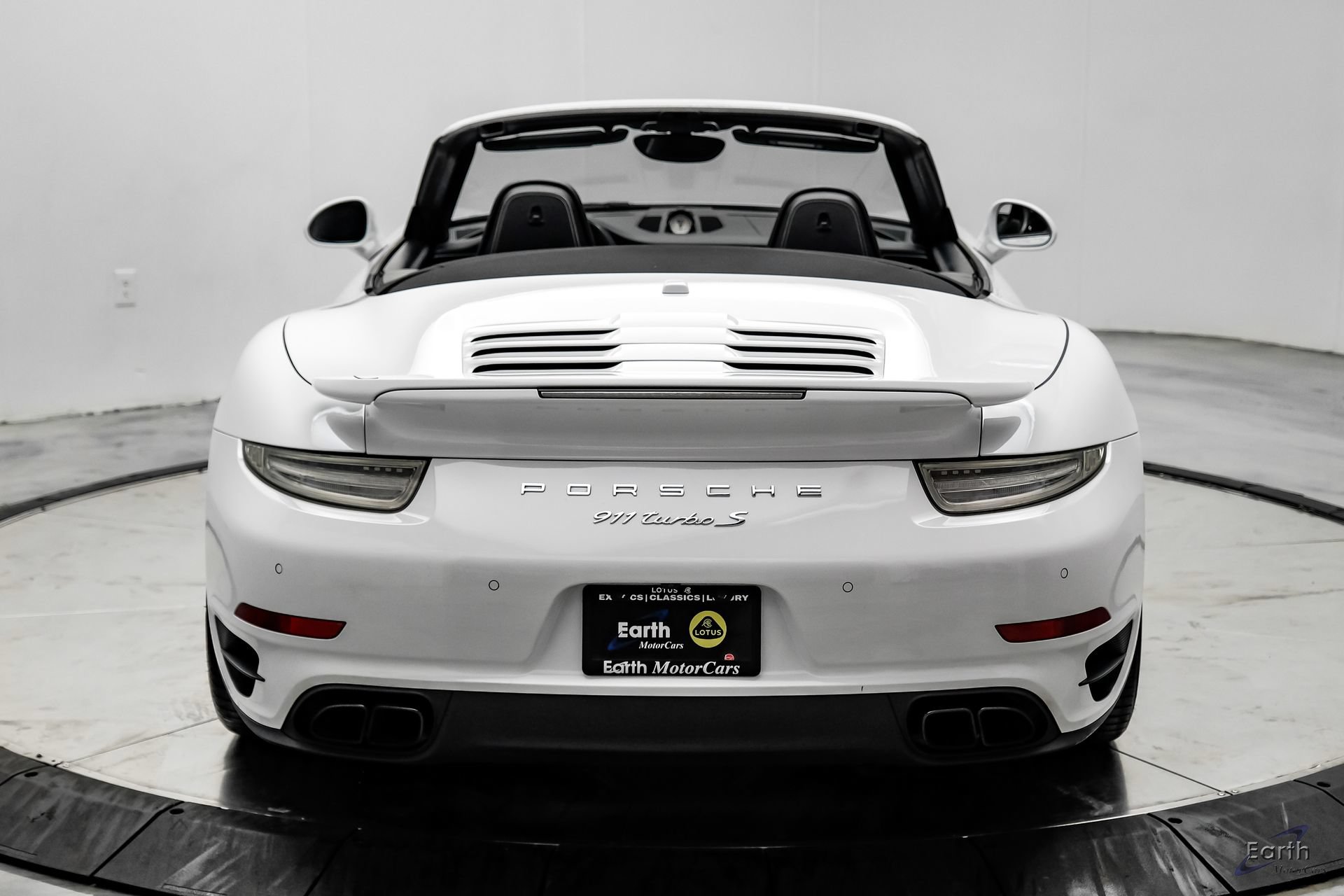Used 2016 Porsche 911 Turbo S AWD/4WD image 13