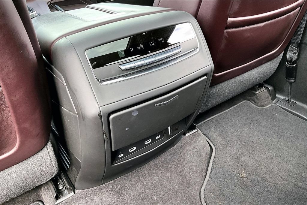 Used 2023 Cadillac Escalade Sport Platinum w/ LPO, ONYX Package AWD/4WD image 25