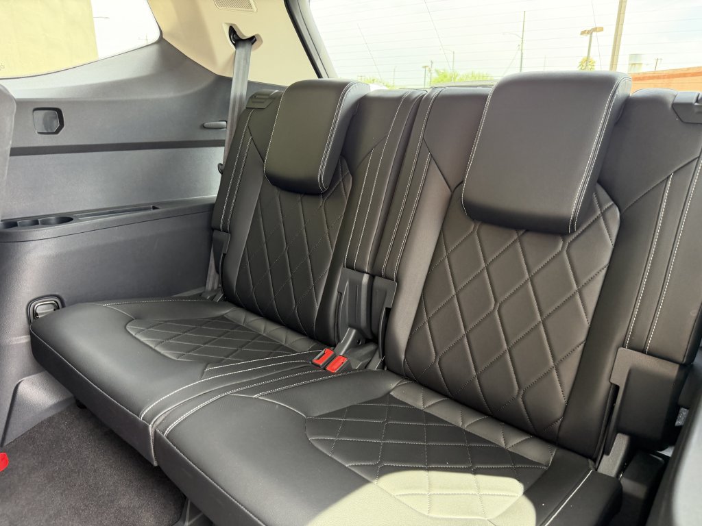 Used 2024 Volkswagen Atlas SEL Premium R-Line AWD/4WD image 40
