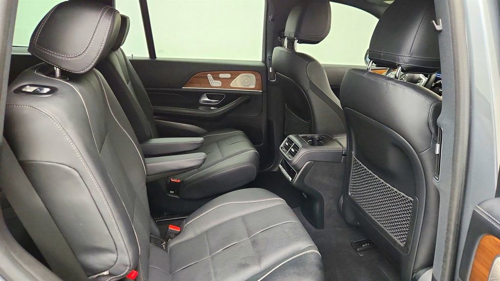 Used 2023 Mercedes-Benz GLS 580 4MATIC image 24