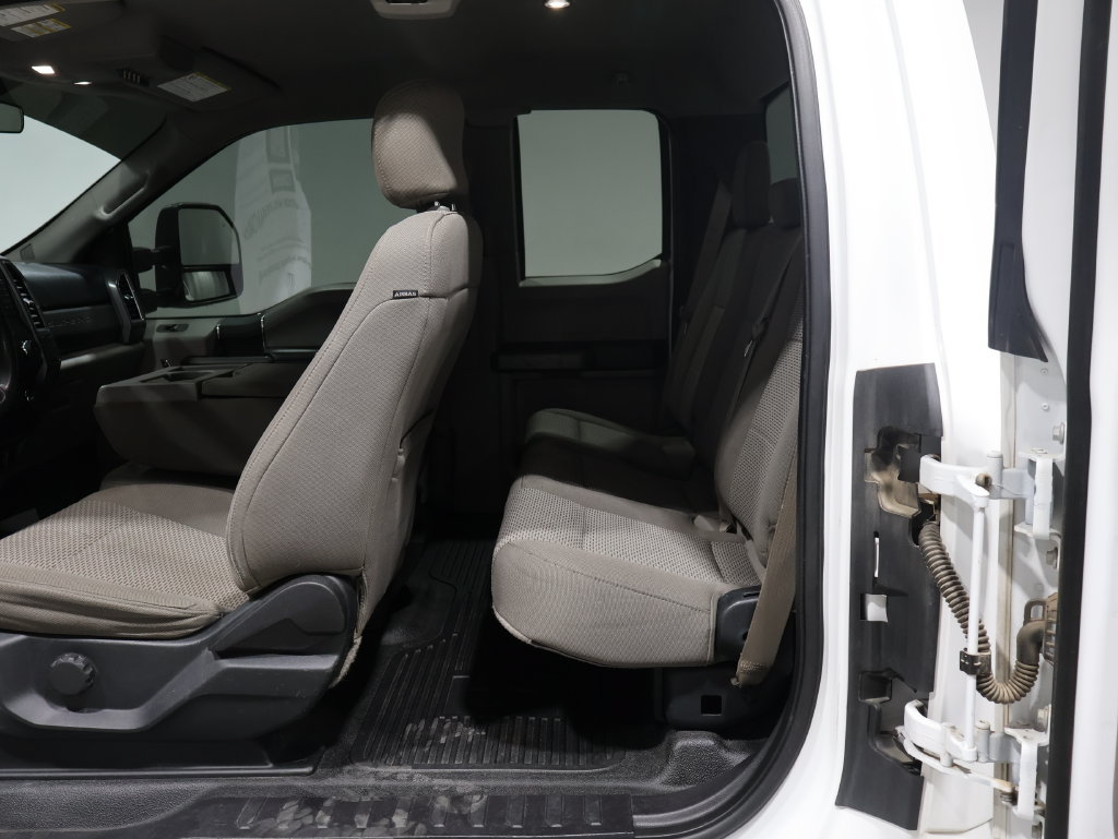 Used 2017 Ford F250 XLT AWD/4WD image 16