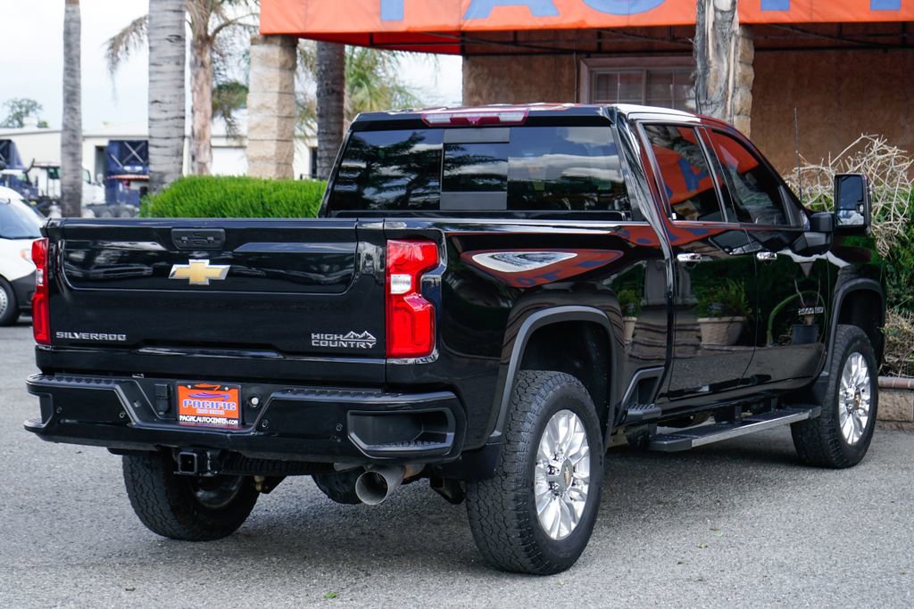 Used 2023 Chevrolet Silverado 2500 High Country AWD/4WD image 10