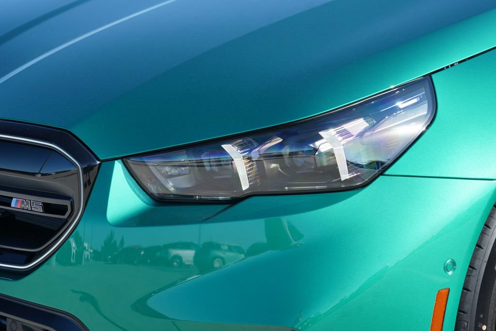 New 2027 BMW M5 Touring AWD/4WD image 4