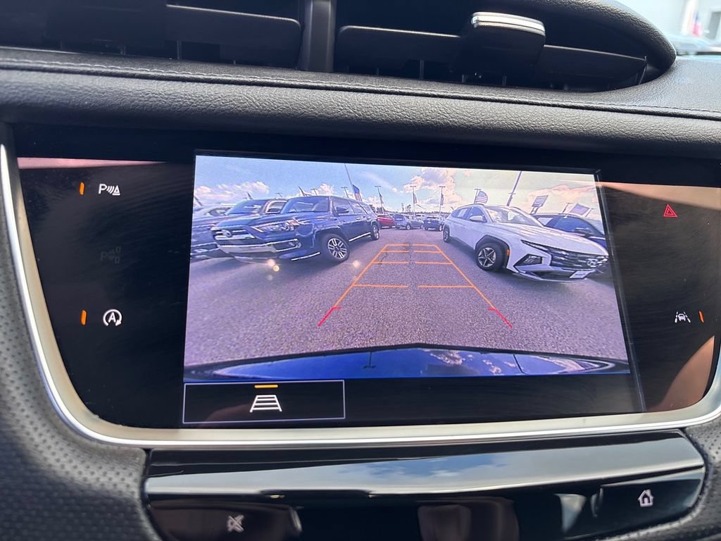 Used 2024 Cadillac XT6 Luxury w/ LPO, Floor Liner Package AWD/4WD image 10