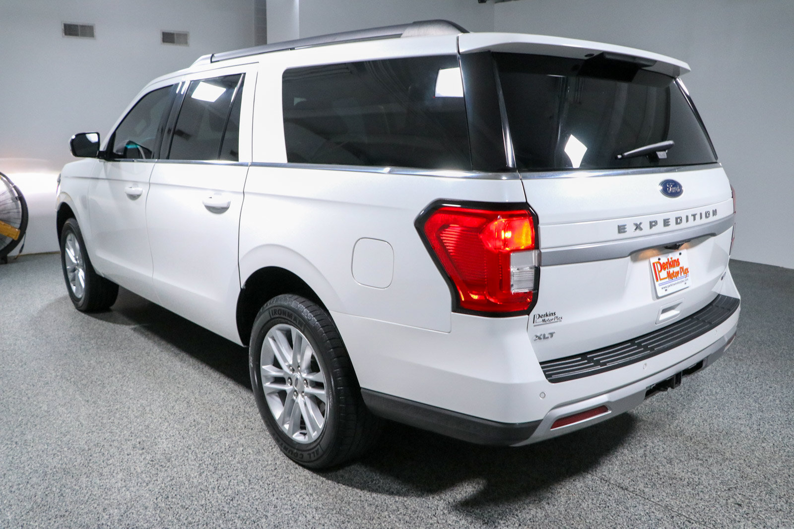 Used 2022 Ford Expedition Max XLT AWD/4WD image 9