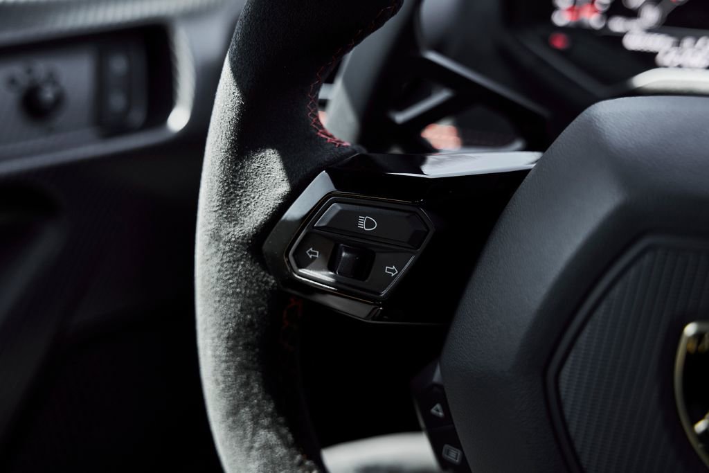 Used 2024 Lamborghini Huracan STO RWD image 55