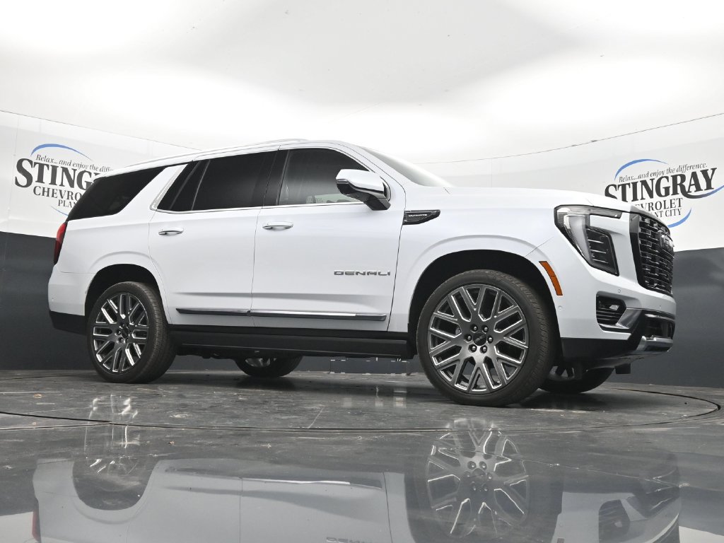 Certified 2026 GMC Yukon Denali Ultimate w/ LPO, Floor Liner Package AWD/4WD image 26