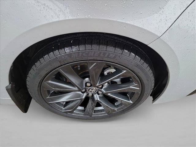 Used 2026 Toyota Corolla SE FWD image 10